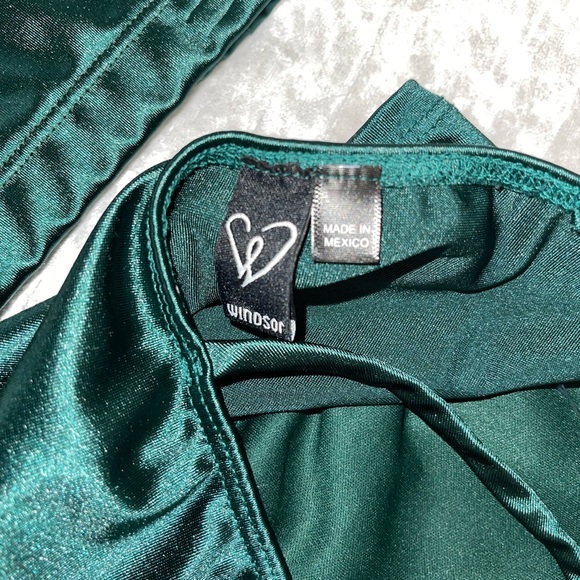 Green Two-Piece Set - Picture 3 of 7